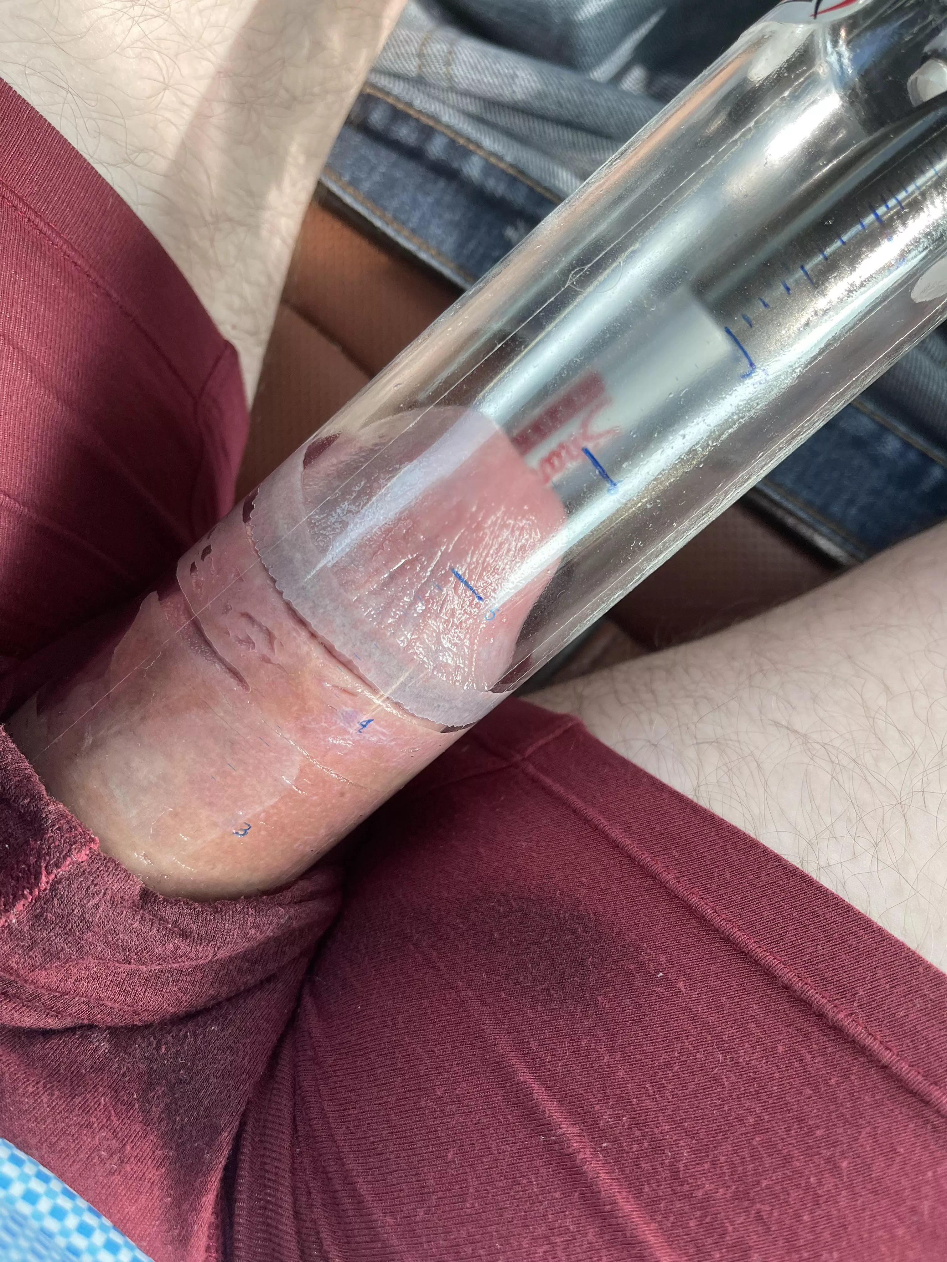 Pumping and stretching my peehole!