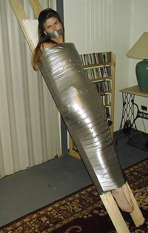 Seen this image a lot, it’s a classic. Does anyone know where it’s originally from?