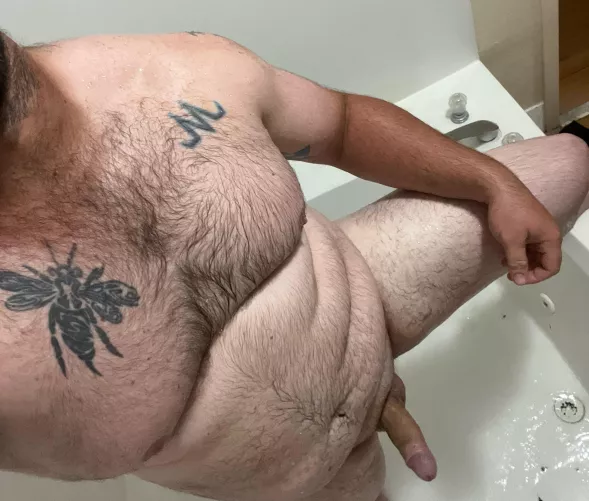 Wanna help in this hot shower