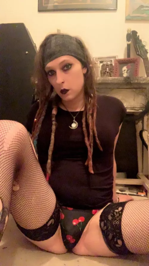 Come on babe, pop my cherry