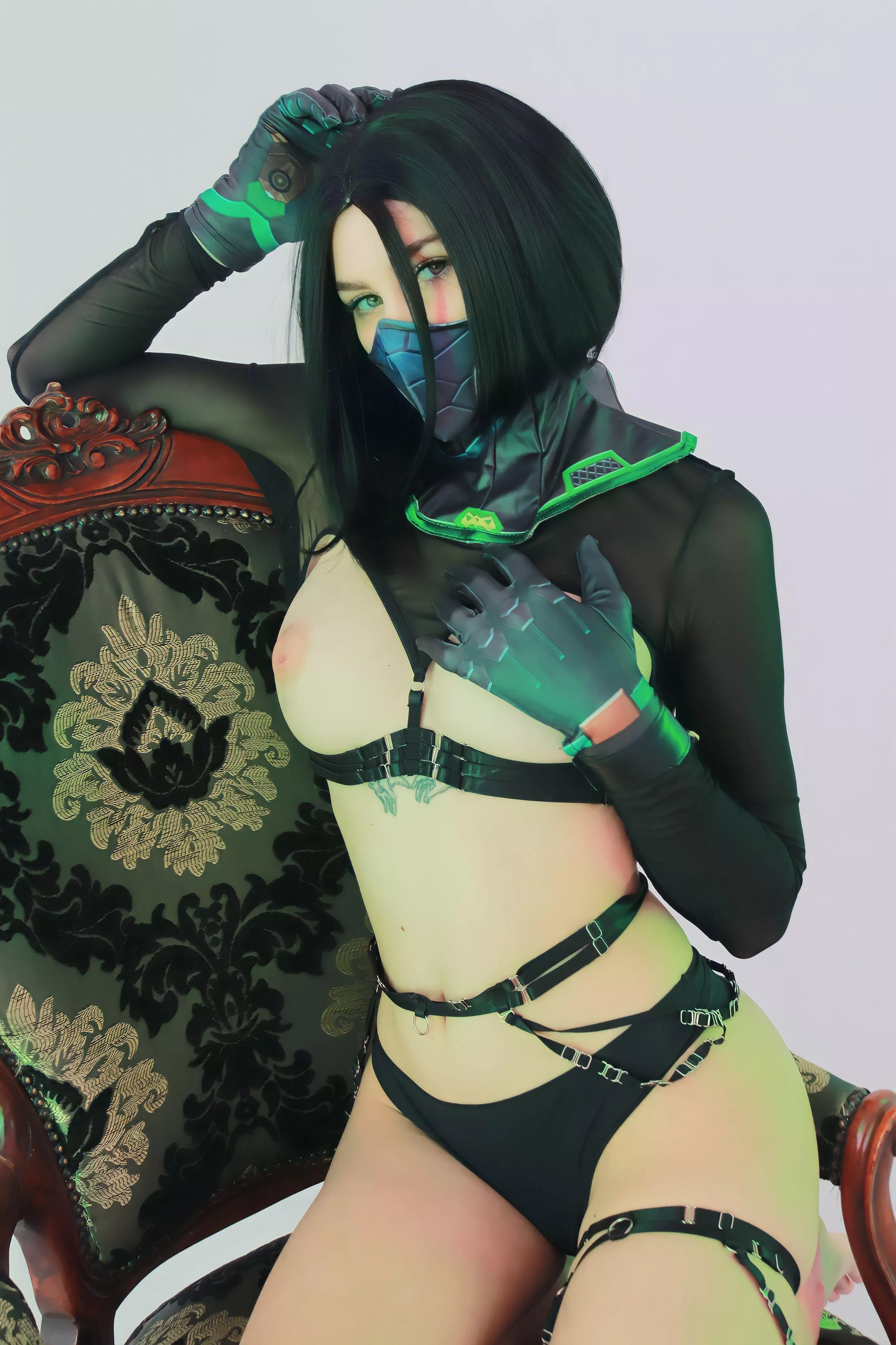 Cosplay Viper (cosplay_lola) [Valorant]