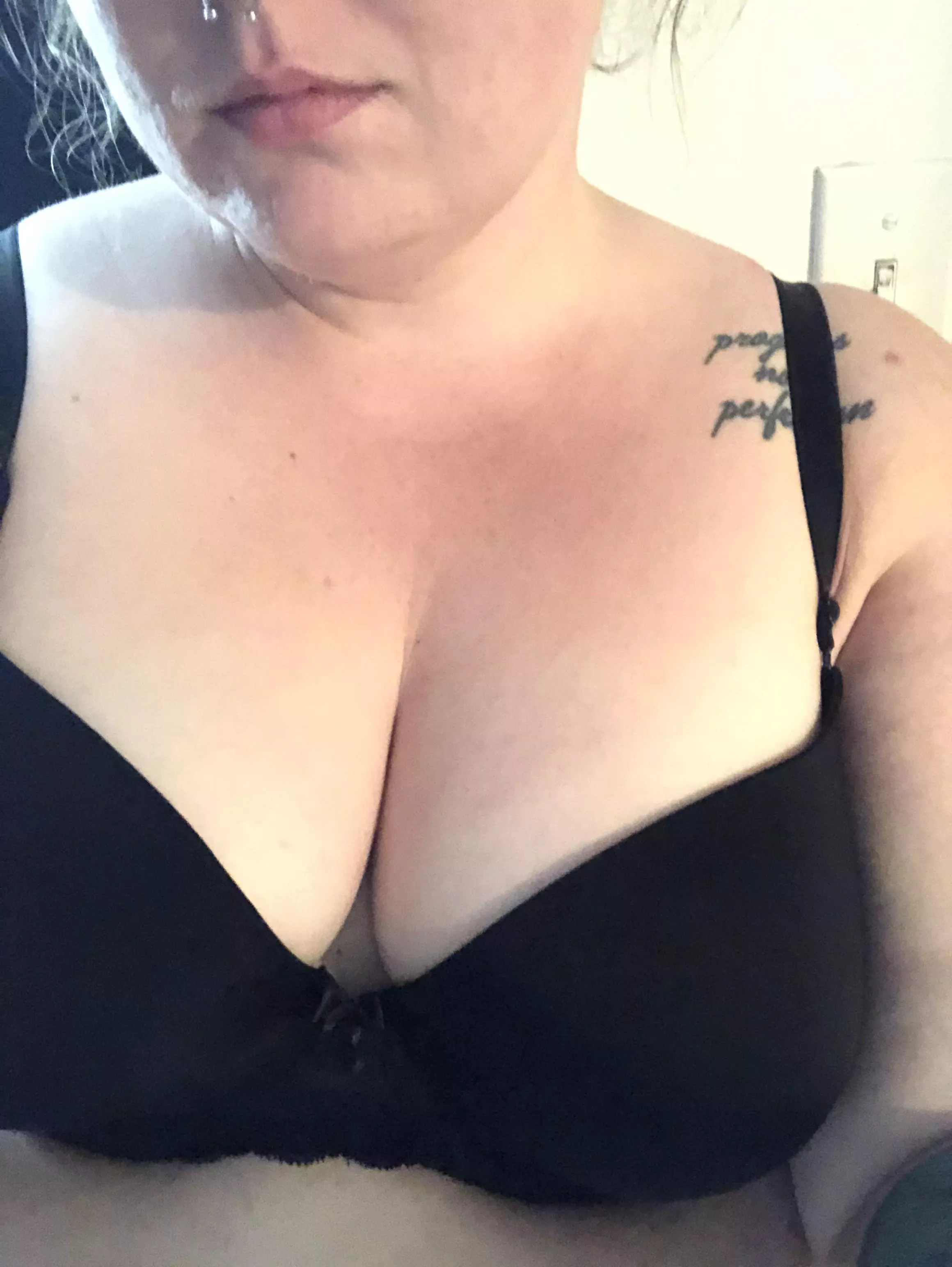 Feeling so lonely tonight.