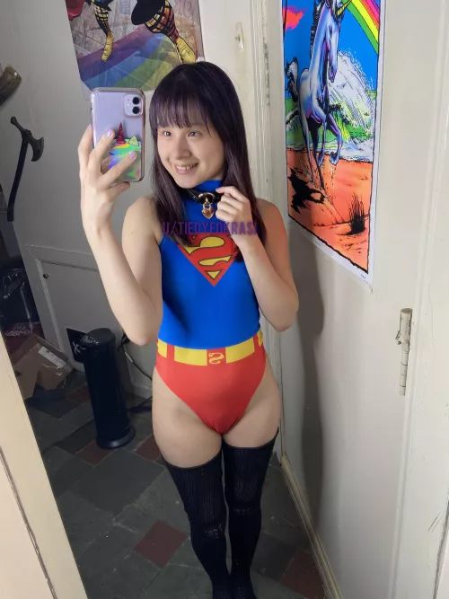 How's the [F]ace of Supergirl?