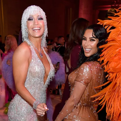 Jennifer Lopez and Kim Kardashian are legendary & iconic queens of beauty!