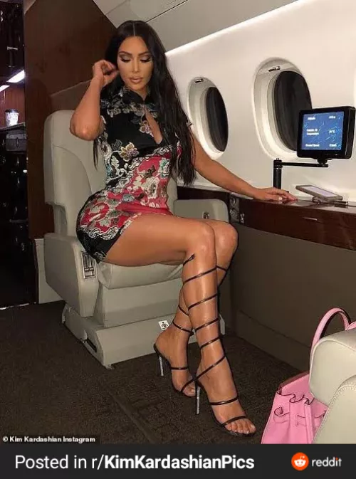 Kim is an absolute goddess tgat I want to worship