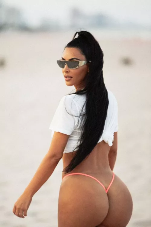 Kim Kardashian Ass 💦