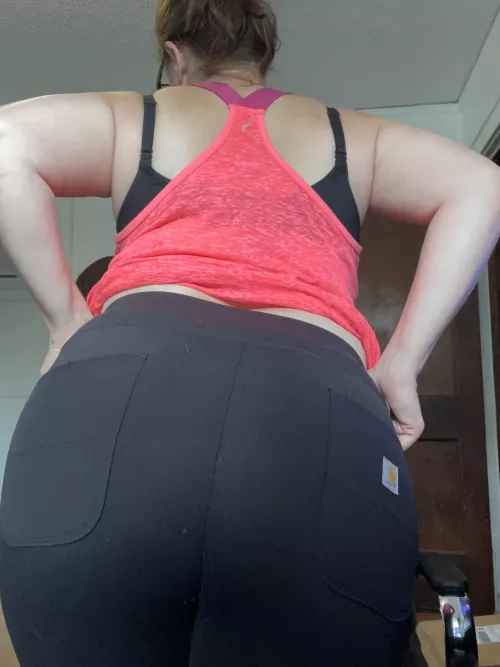 My ass looks amazing even in work leggings