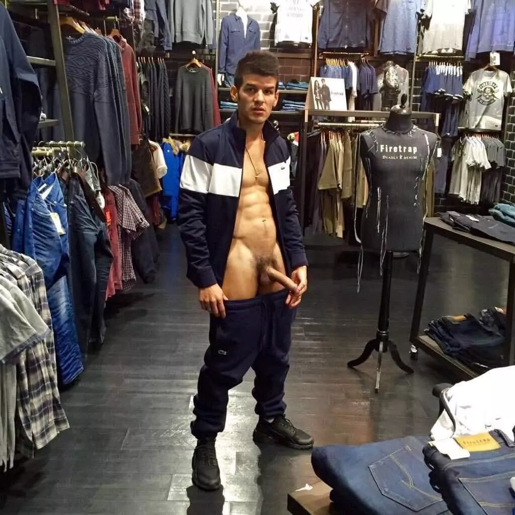 Ready to try on new clothes right here