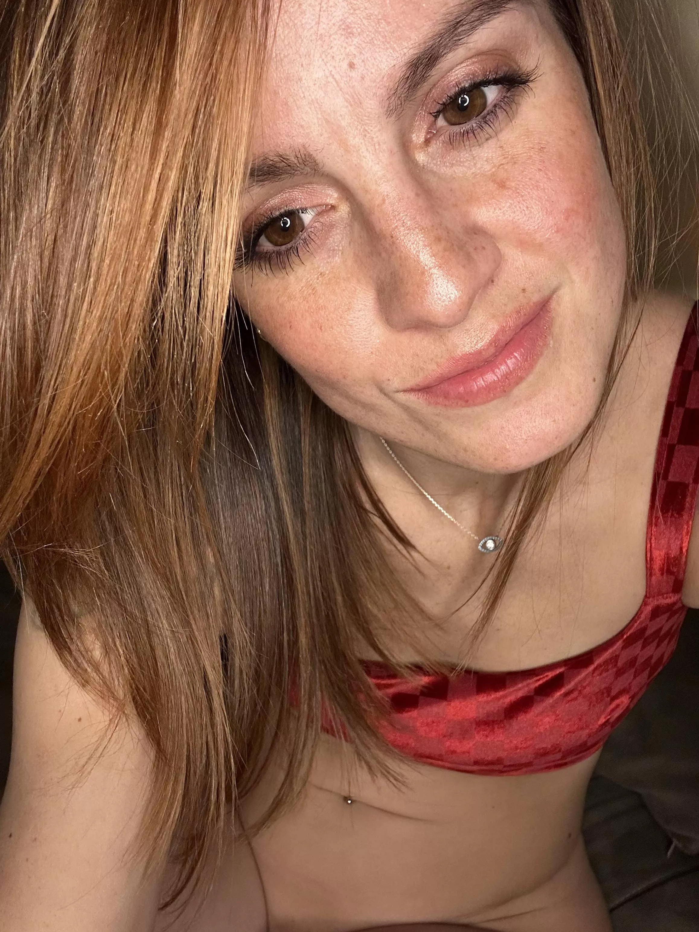 True freckled redhead 🔥