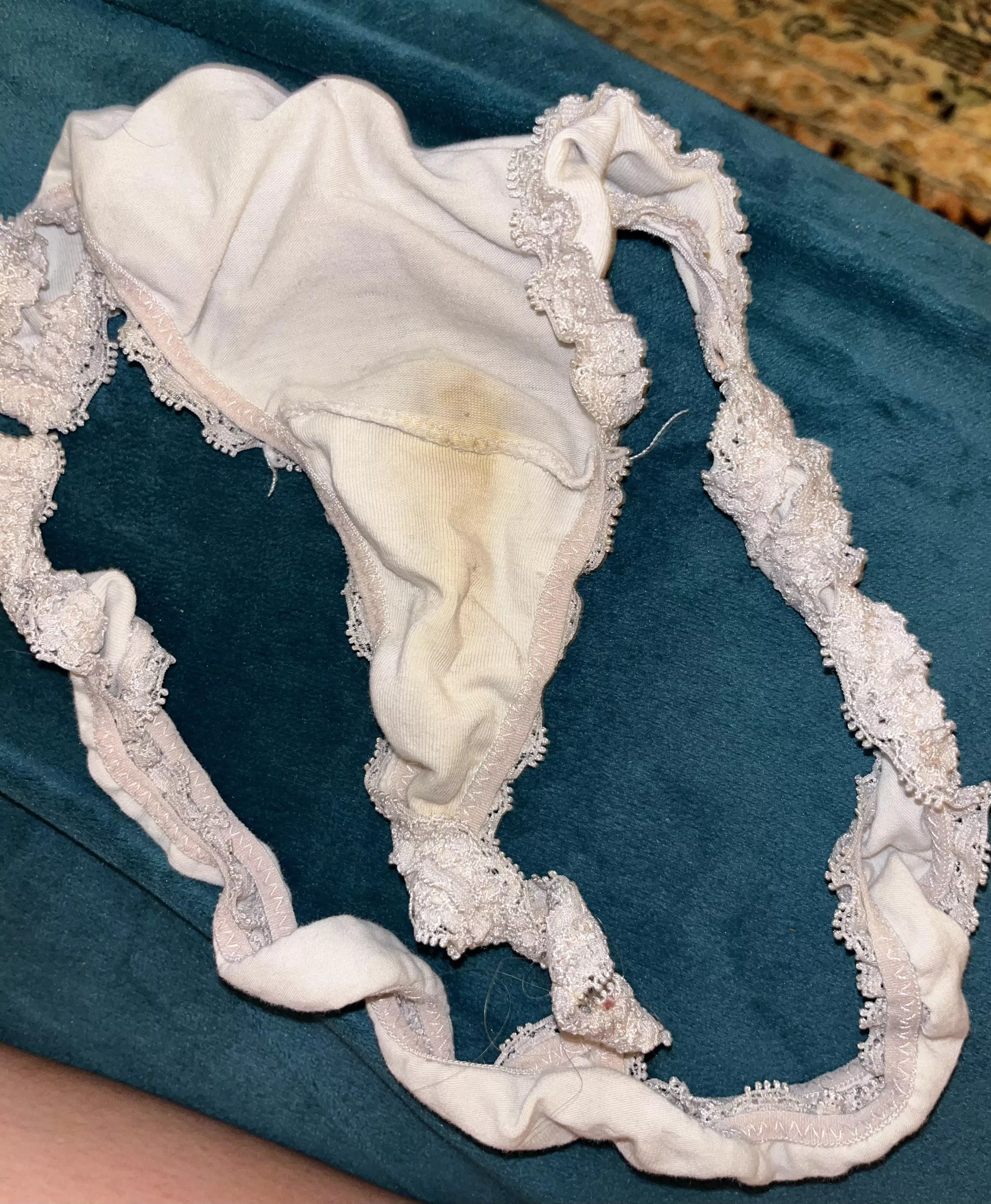 Who loves an old stained thong??? 😈