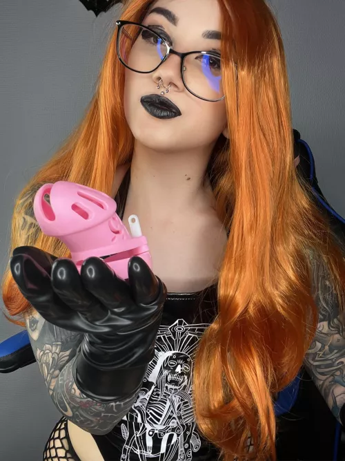 You deserve a full month of chastity for having such a small penis !