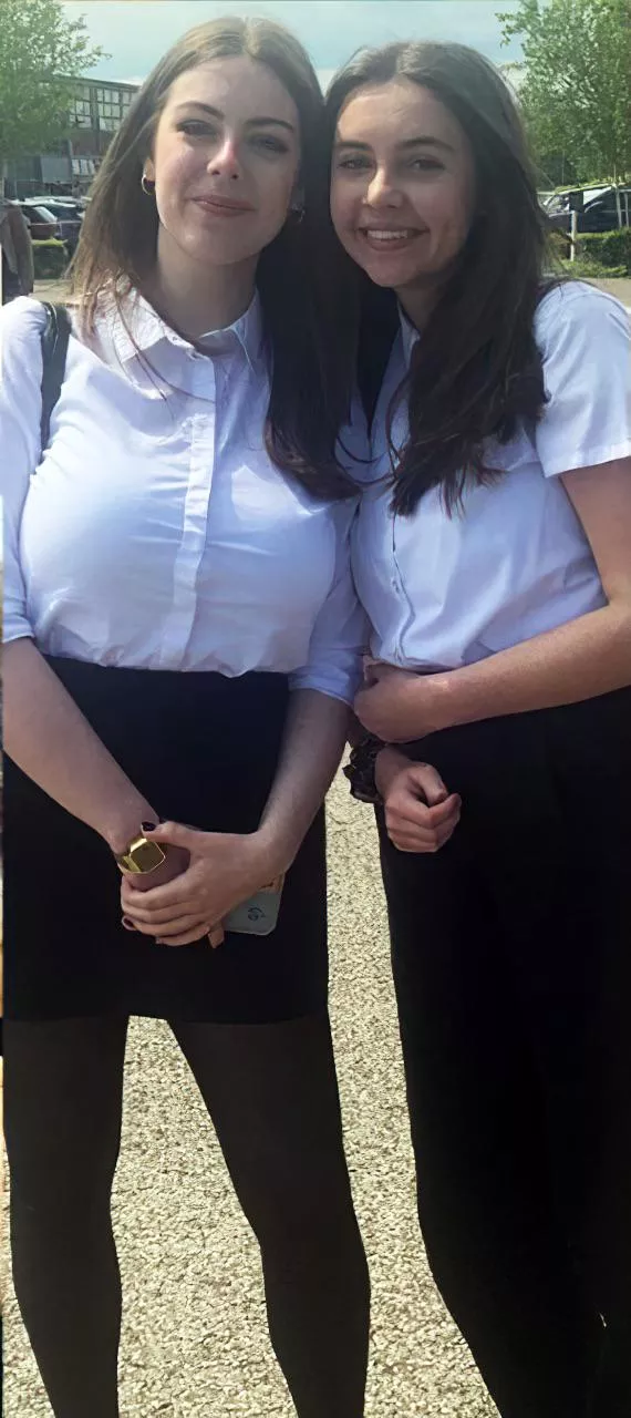 Buttons bursting (enhanced)