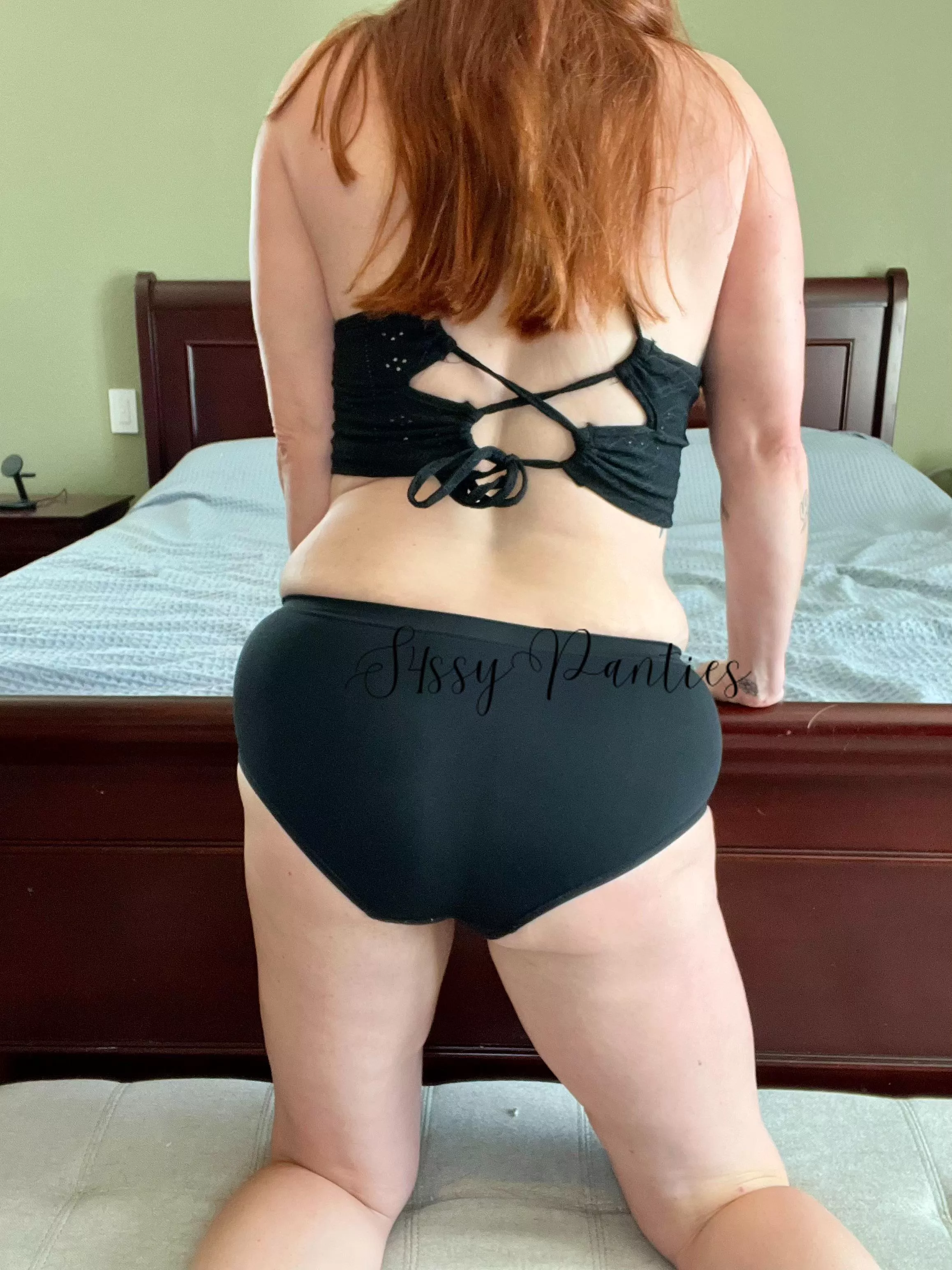 Fullbottom Friday! Book any pair of my fullbottoms this weekend and get the add on of your choice for free. Workouts always included if wanted, along with POW pics, vacuum sealing & tracking. [selling][usa] Starting at $30
