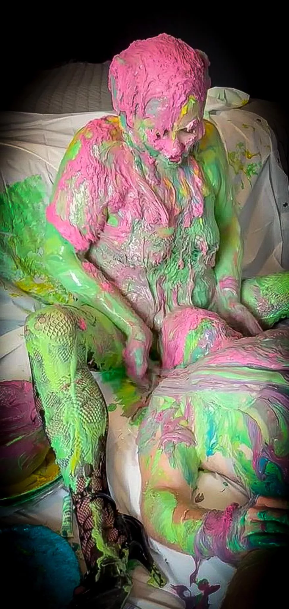 I really do love scooping it up & dumping it on Sissy's face 💚💗