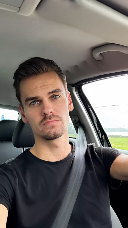 i'm pissed because of the rainy weather while my vacation just started