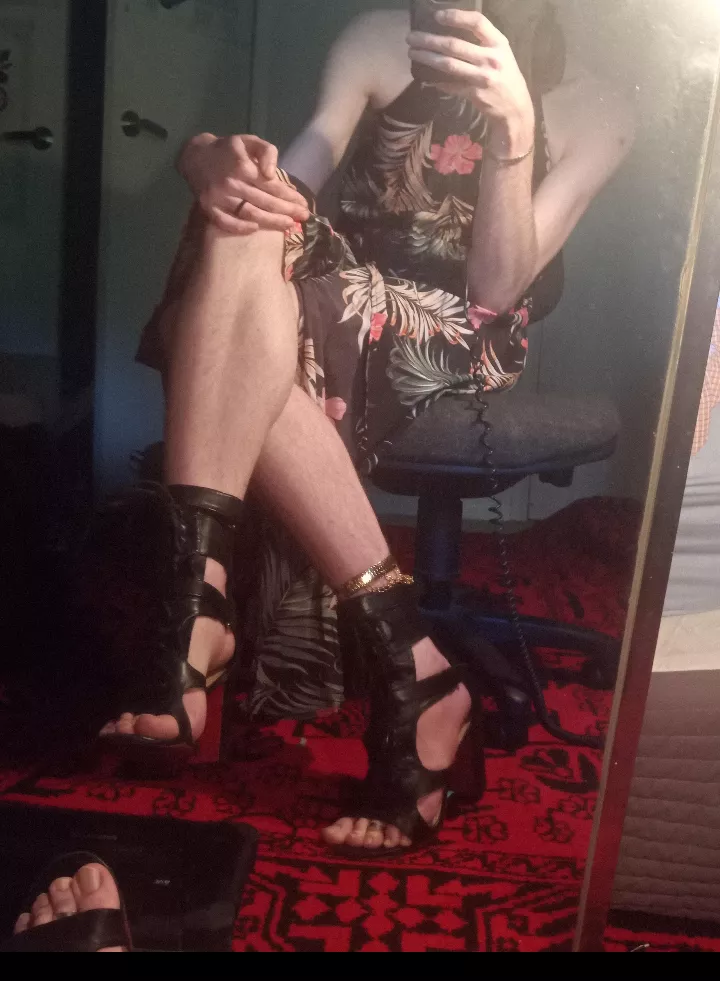 Want to watch me crush stuff right in front of you?