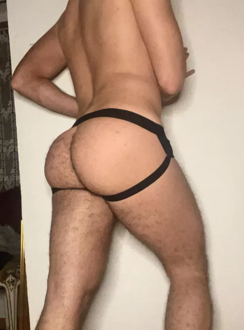 With that heat, my cheeks need some air 🥵