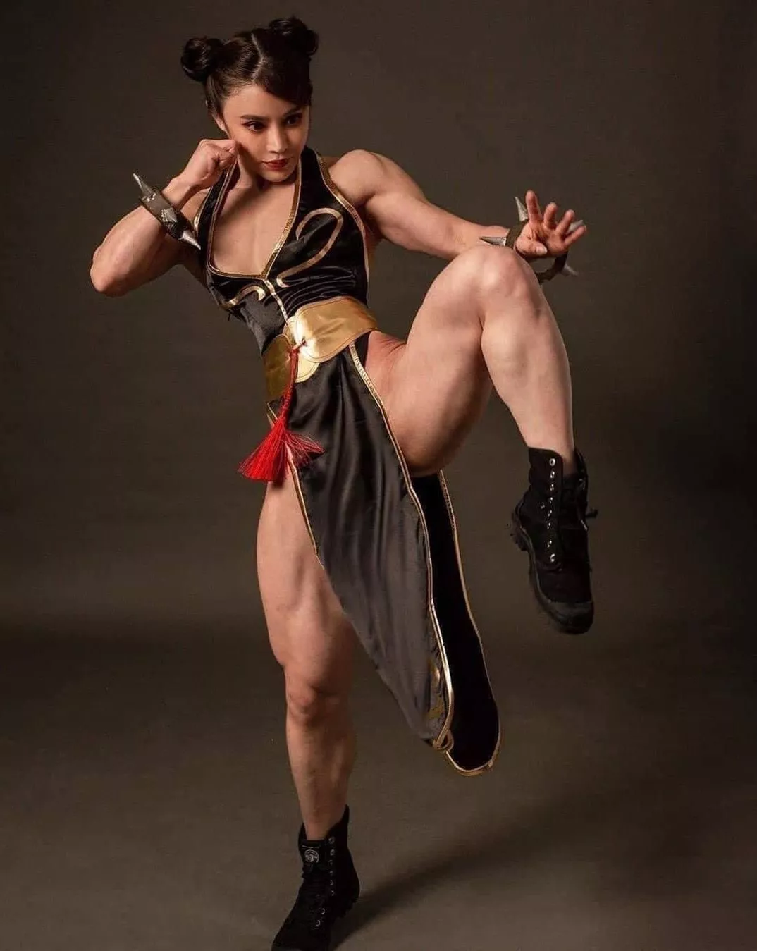 Yuan Herong as Chun Li