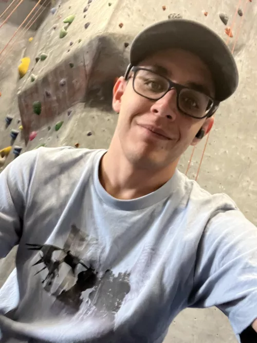 Always looking for a buddy 🇨🇦