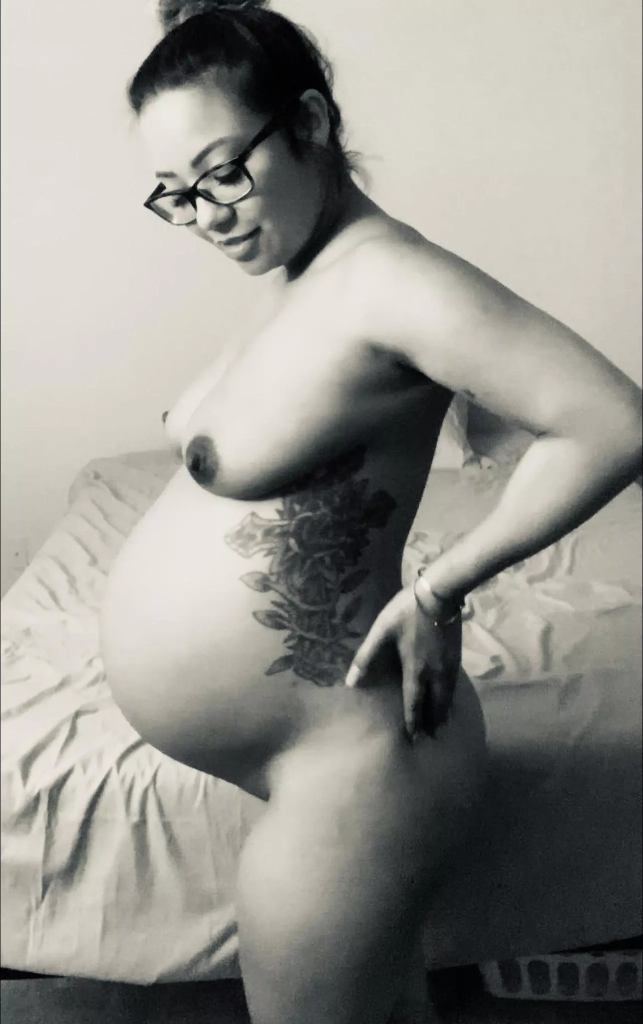 Black and white is fun too😈