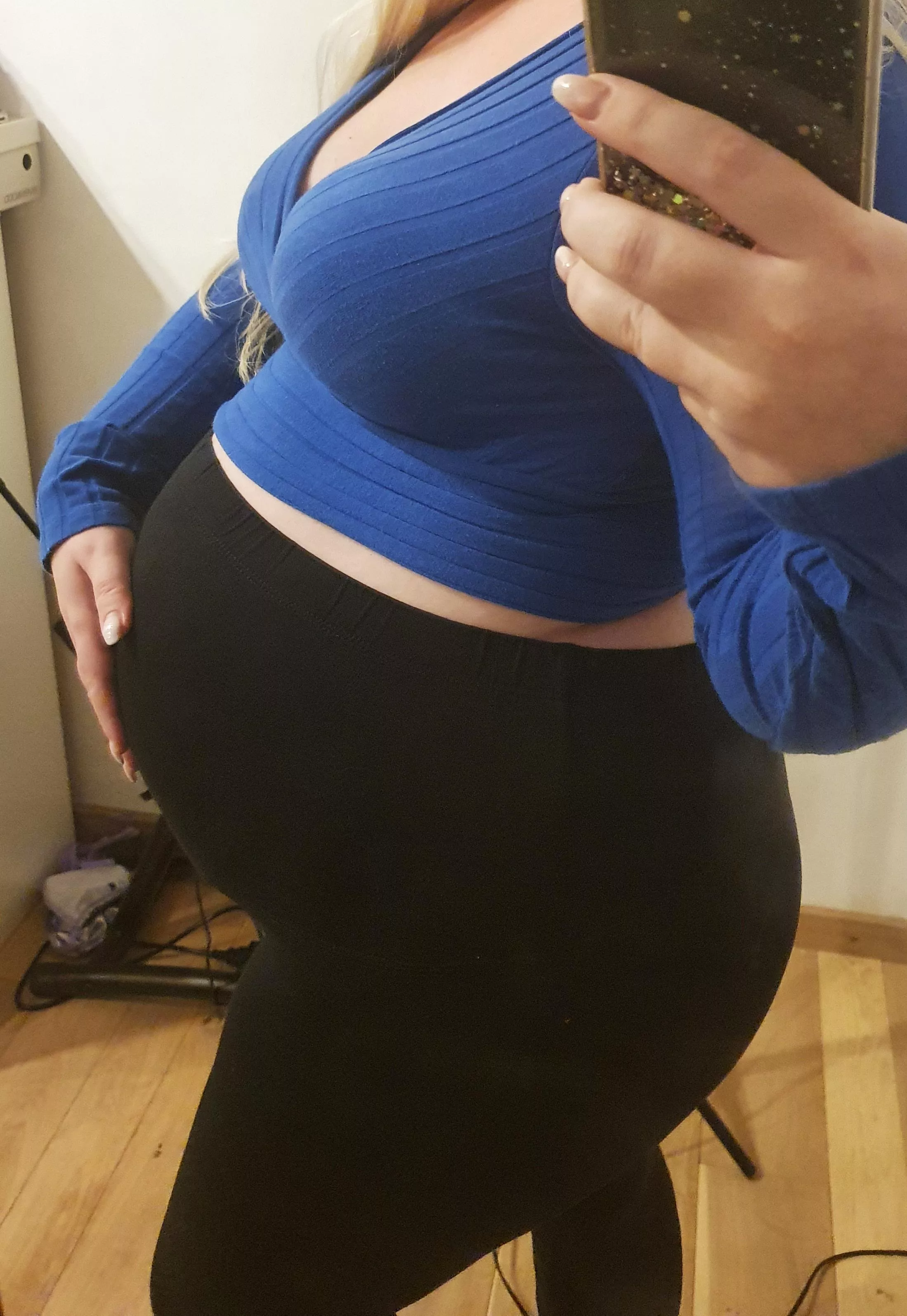 I have no panties... would you take off my clothes?