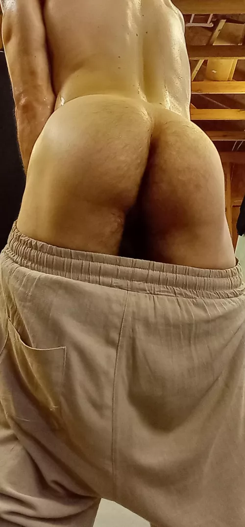 I hope you don't mind a little sweat🤭