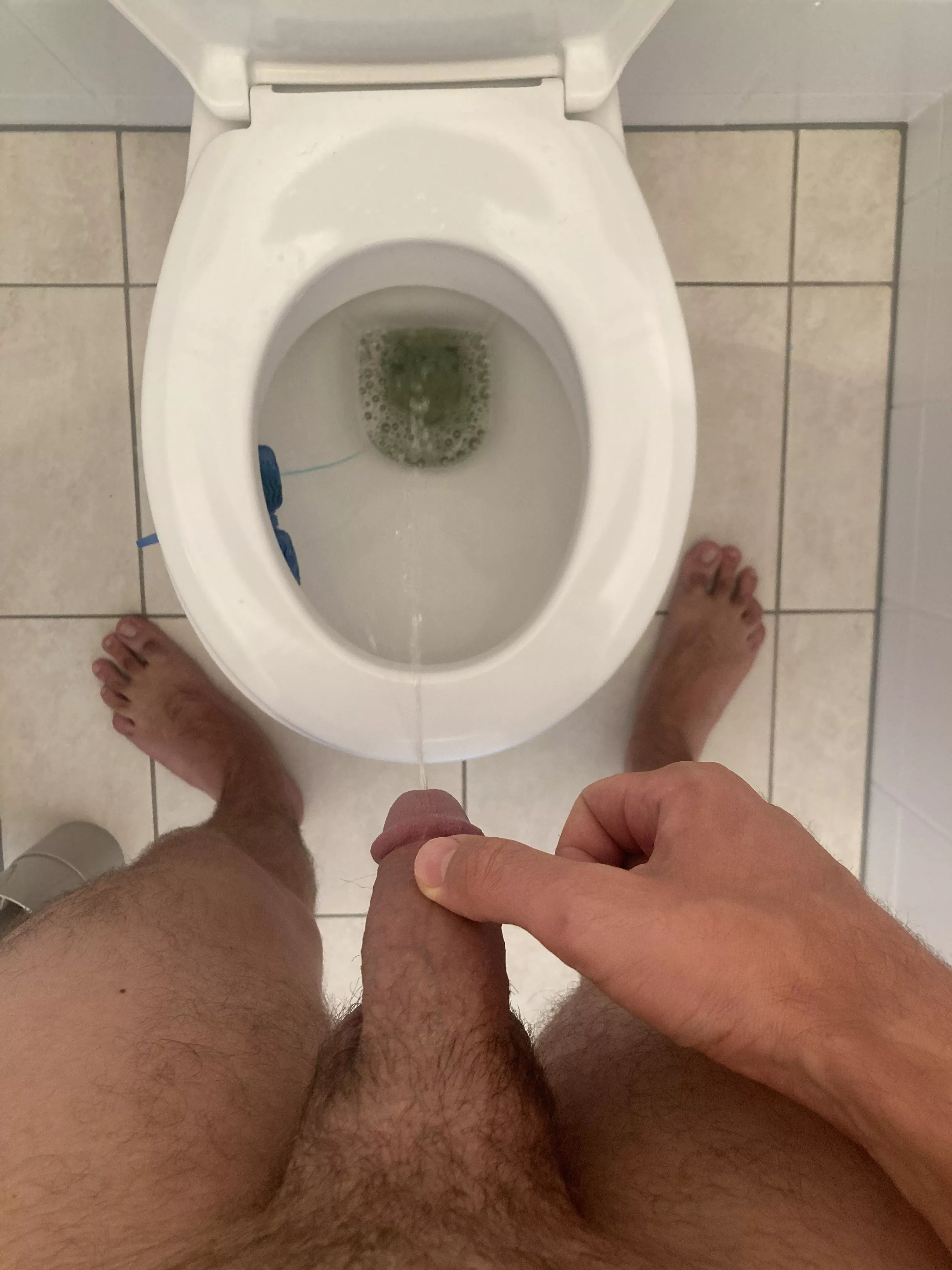 Pissing after cumming 💦