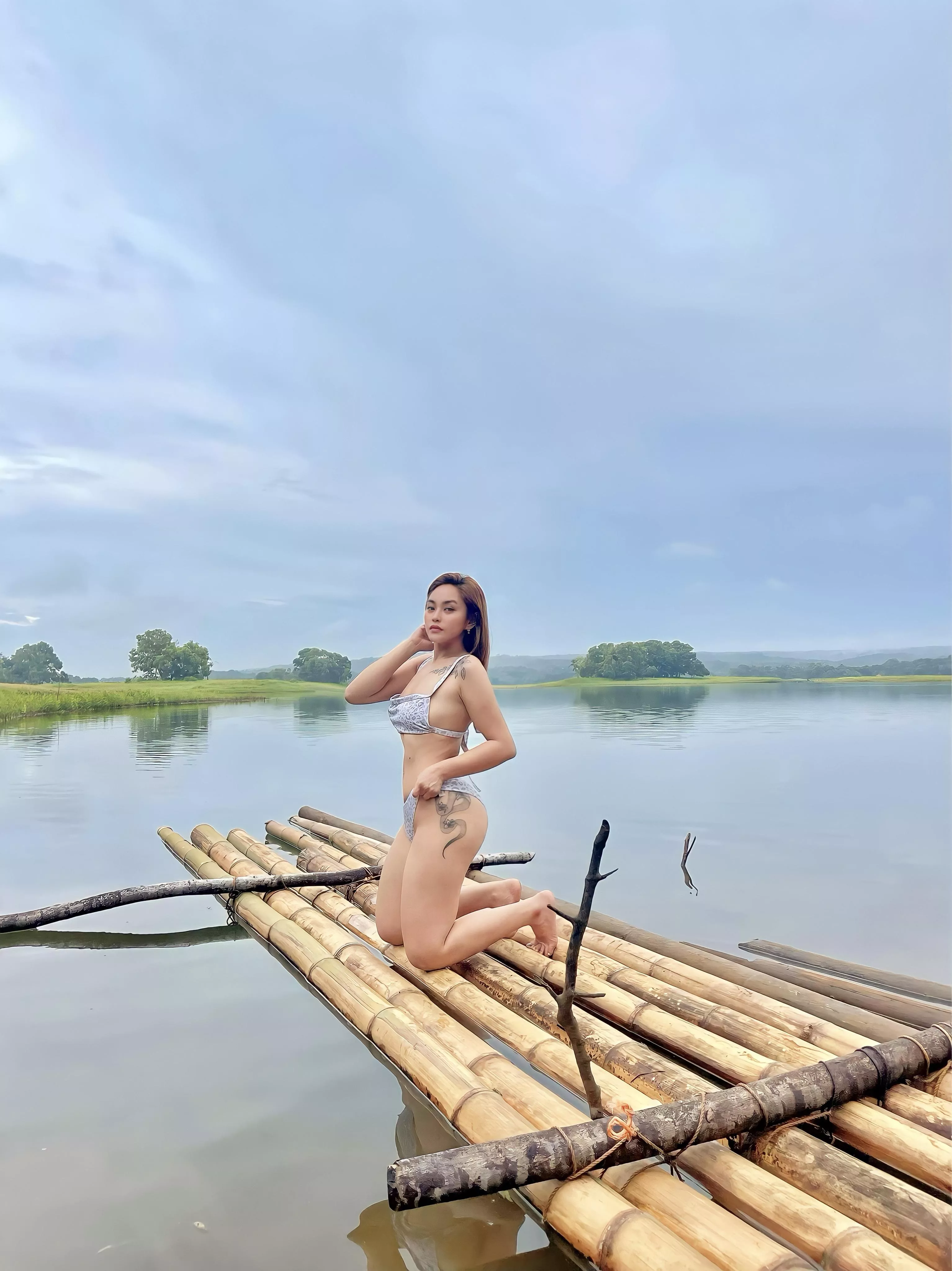 Sexy MILF cause why not