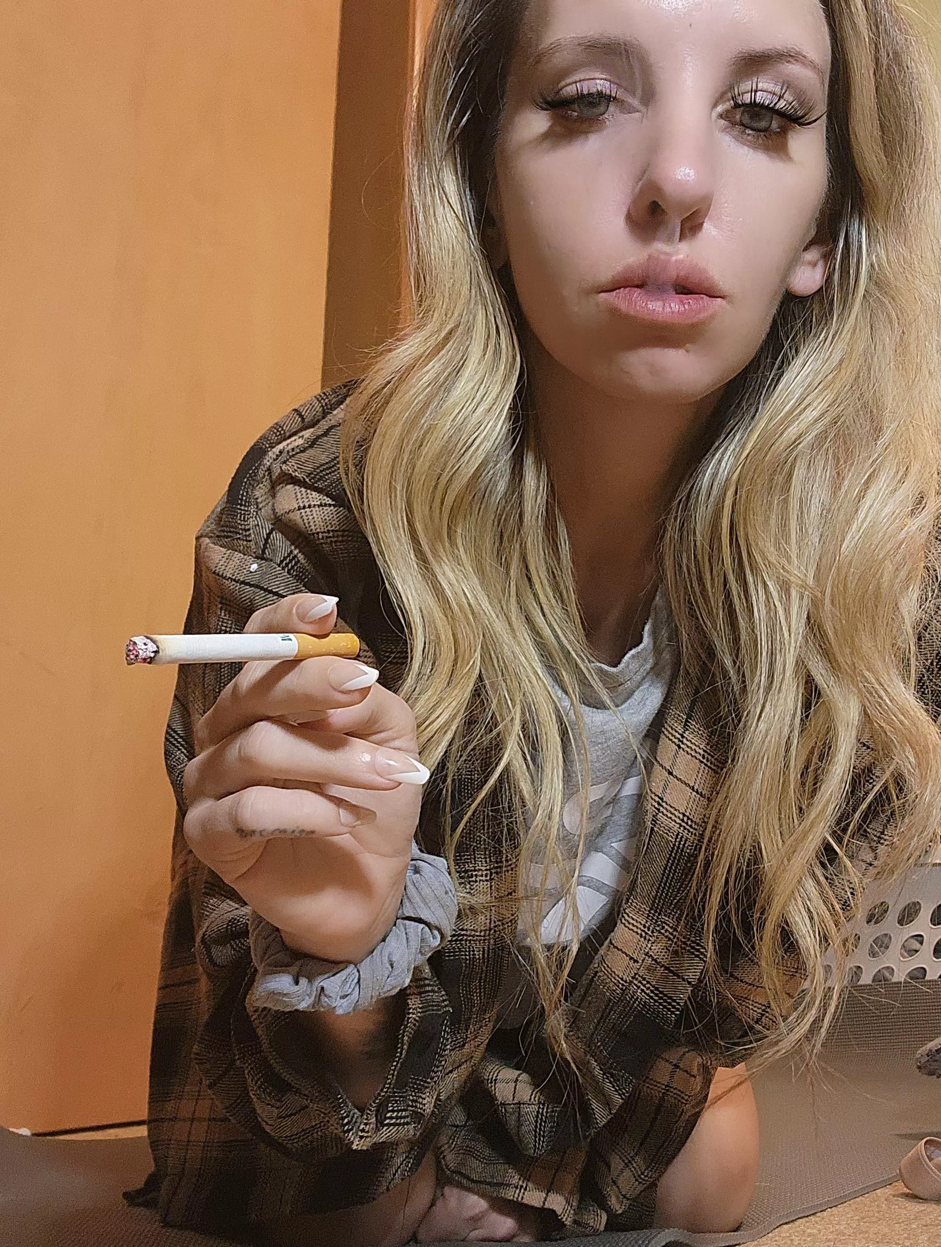 Smoking is no fun unless you join me