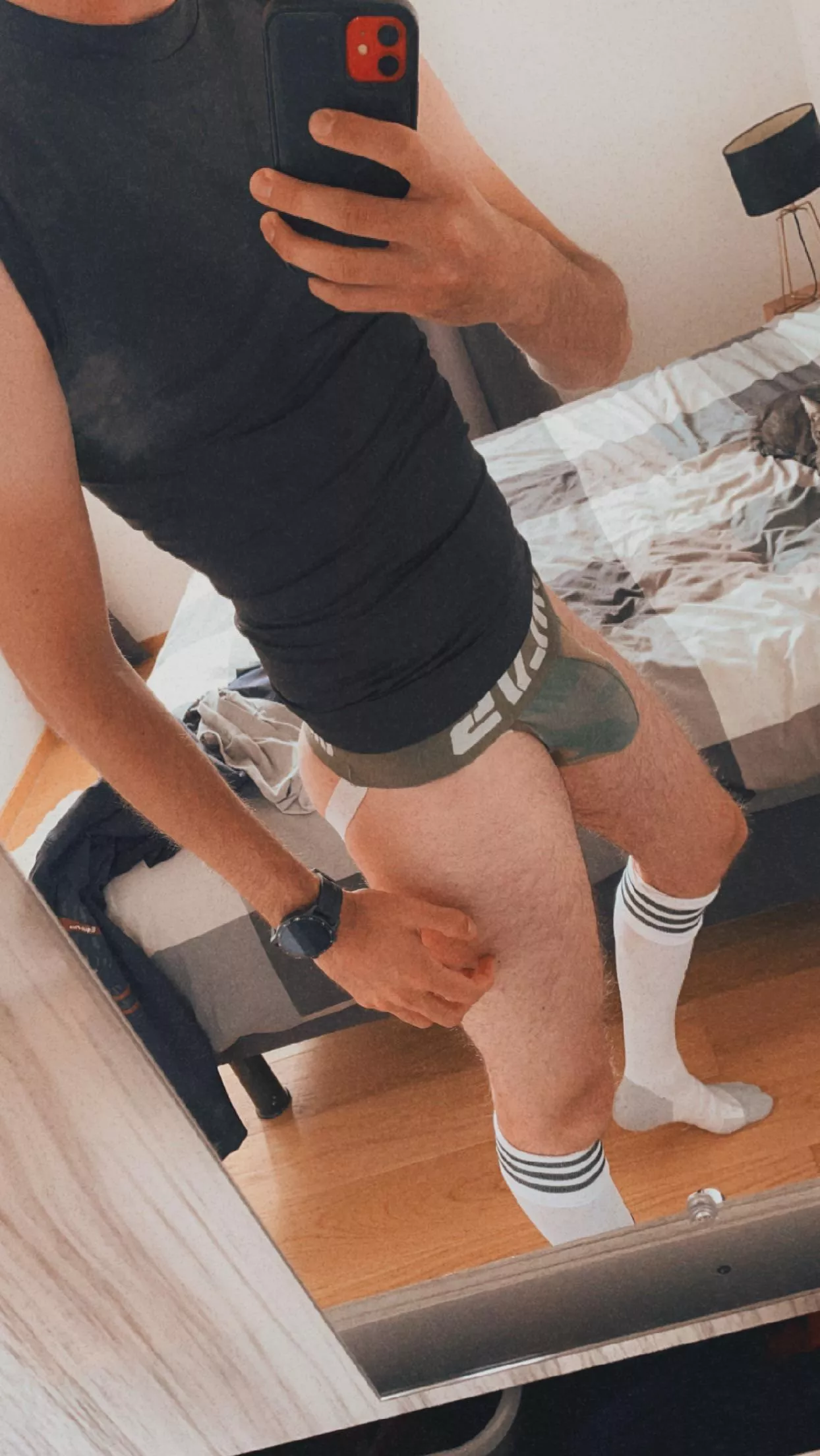 25 French kinky sub looking for an arsh dom because my boyfriend is not kinky with me. Hmu with aslr and face. Long term Is better. Face ++ kinky ++