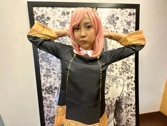 Can you guess my cosplay