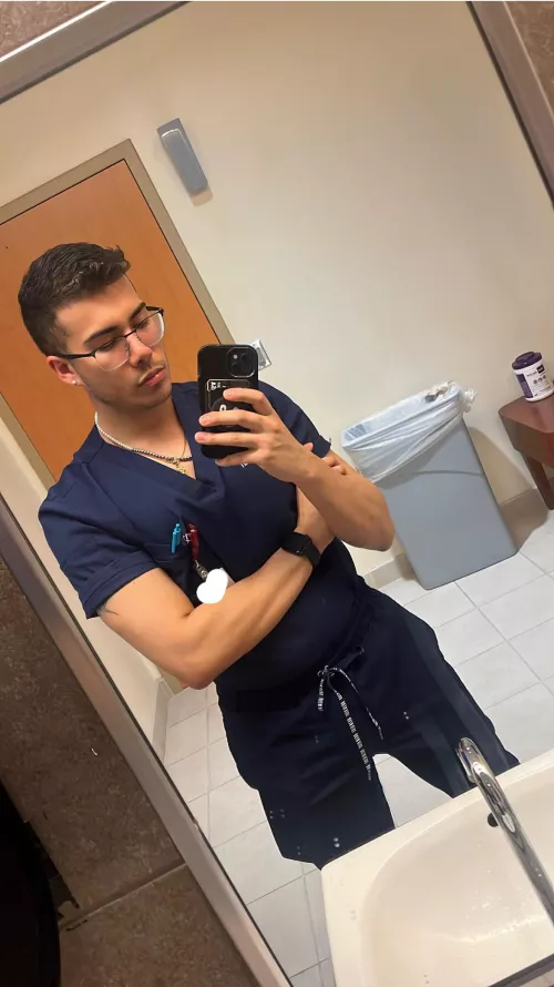 Didn’t have breakfast and ate lunch at 4 PM, and my pt got started on CRRT 💀