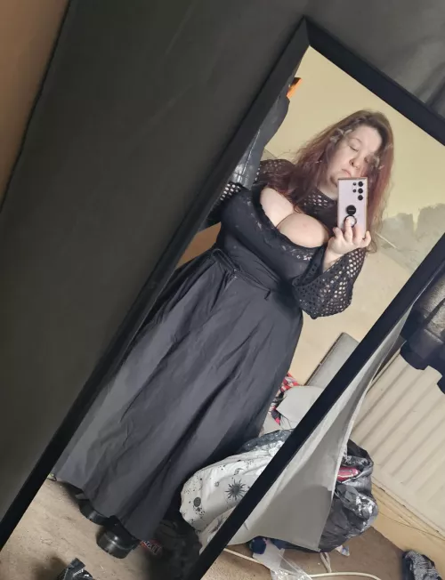 Feeling myself in this outfit