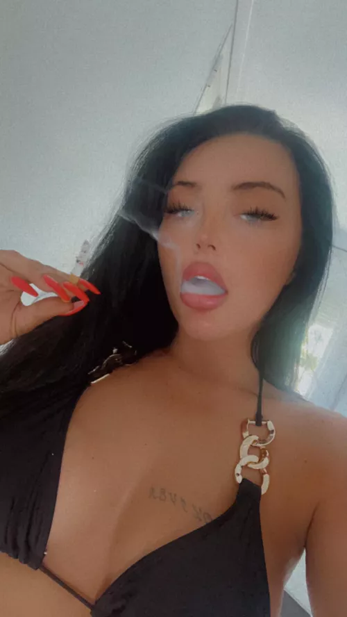 Good morning .. say it back 😘