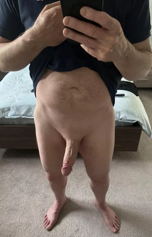 Horny [53] Uk Daddy just showing off for Uk ladies. DMs open.