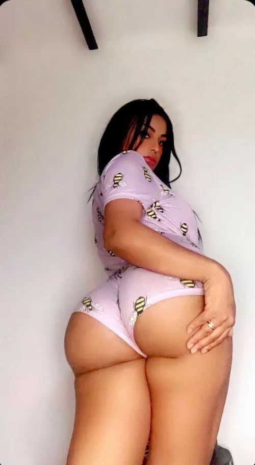 Japanese/Latina Mix, hot or nah?