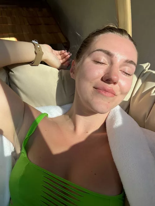 lick my sweaty and dirty armpit