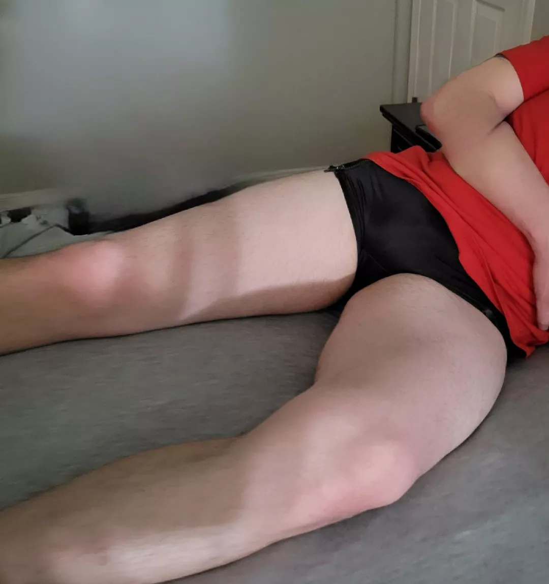 Looking to watch my husband pleasure and be pleasured by another woman! Looking for couples or single ladies. [ColoradoSprings]