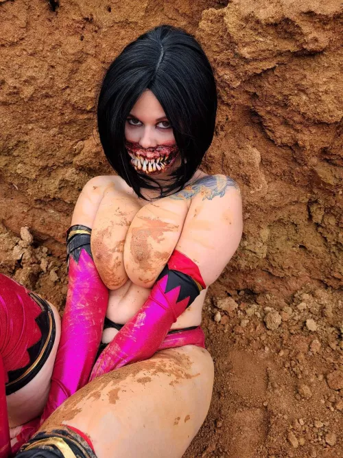Mileena, by lady_albedo_96