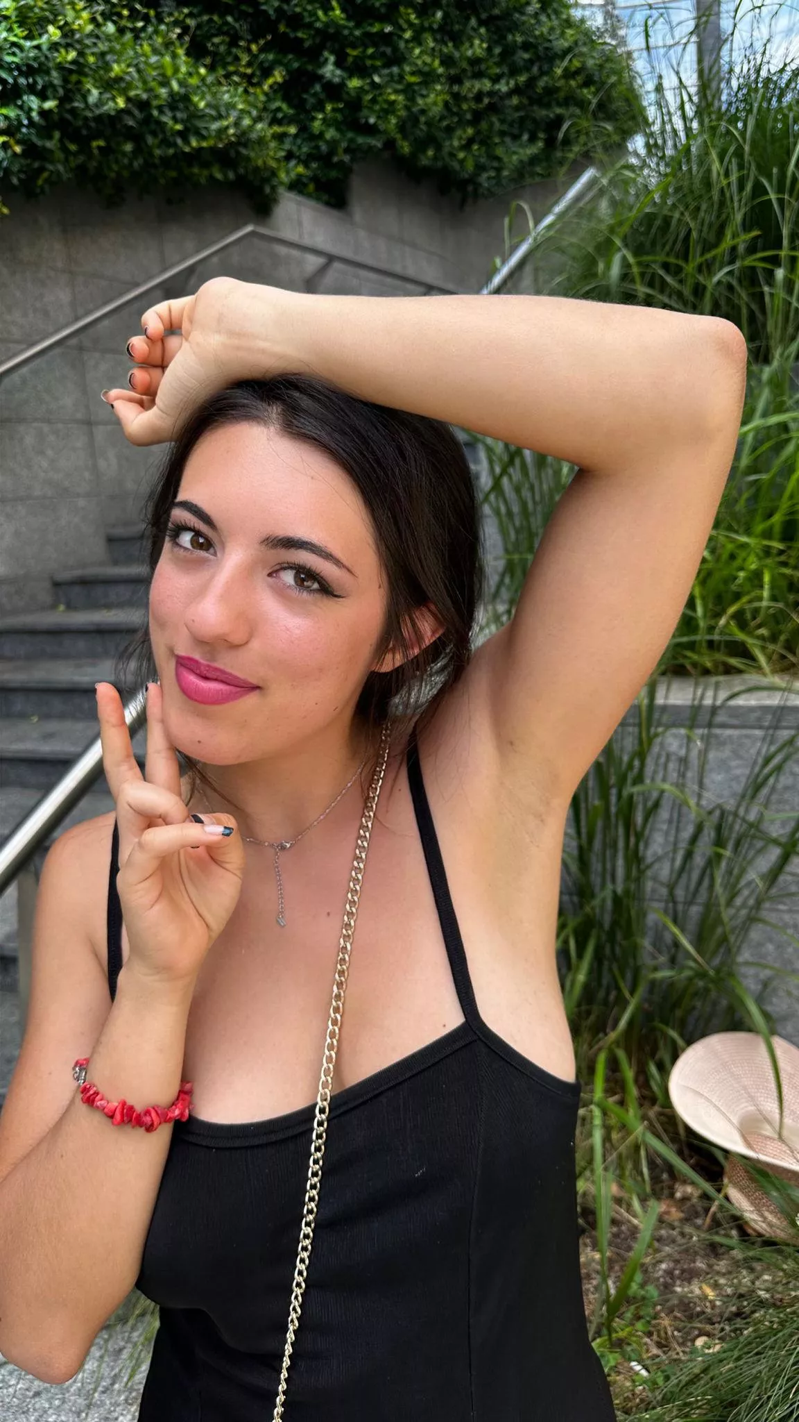 my armpit tastes so yummy