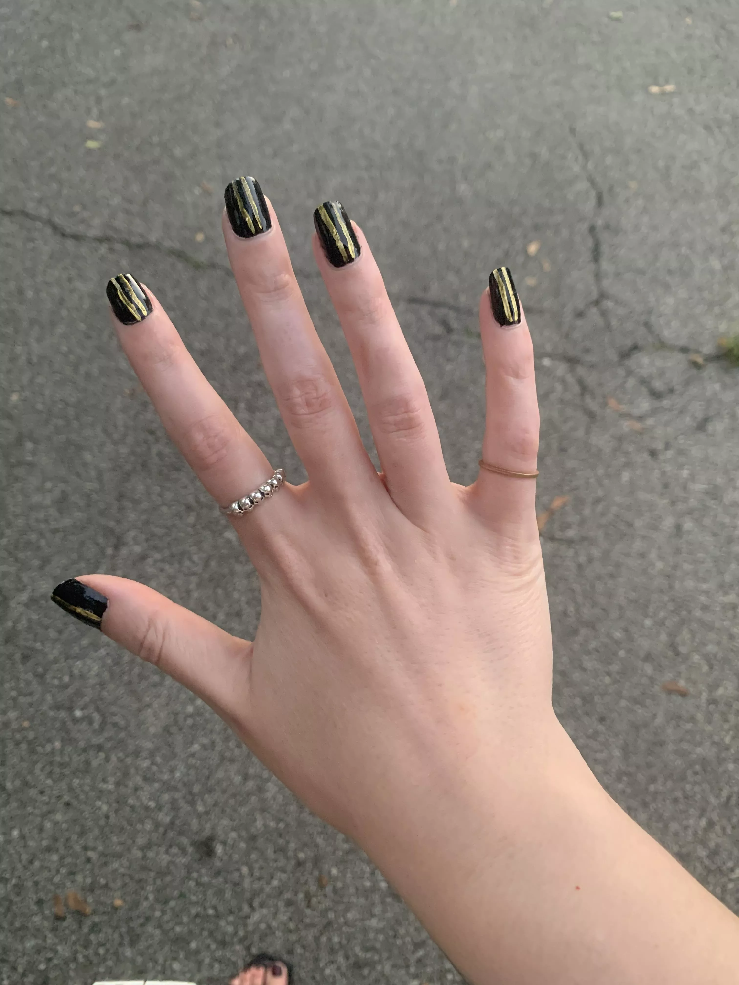 Showin off the new nails