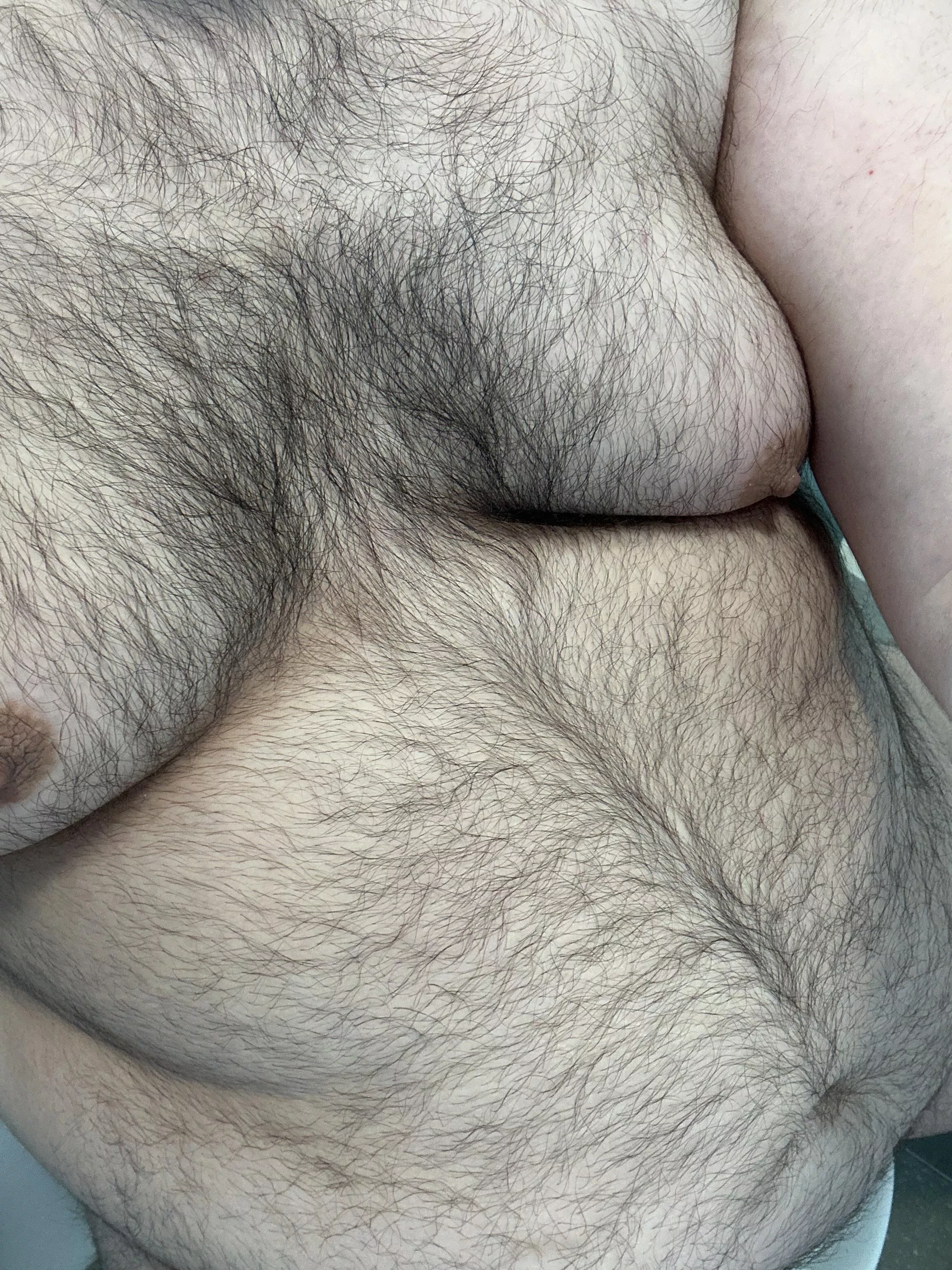 Suck my nipples 🤤