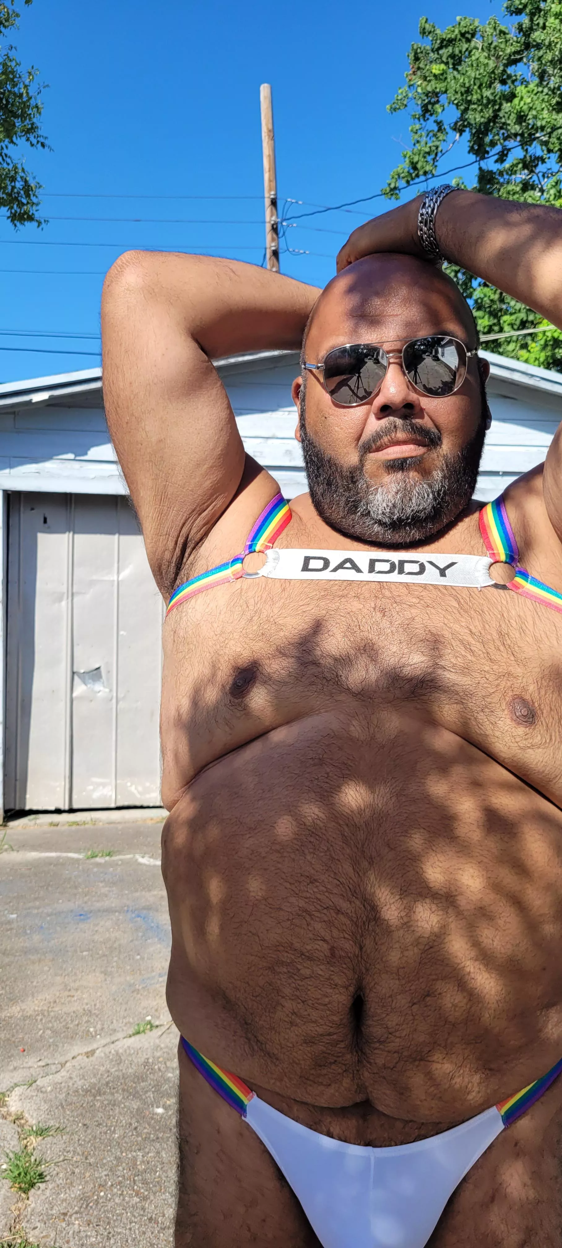 Sunday morning sun. (42) Tx.