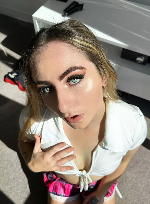 This little pussy needs to be licked