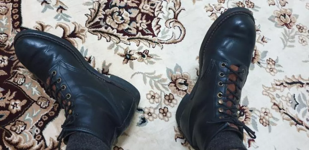 Blackened Blacksmith + brown suede kiltie (4 years old)