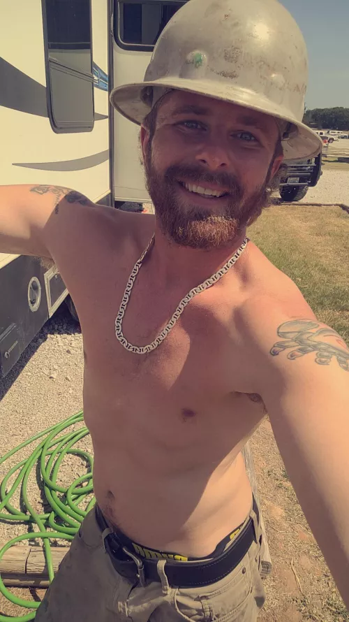 Blue collar by day, daddy by night😈