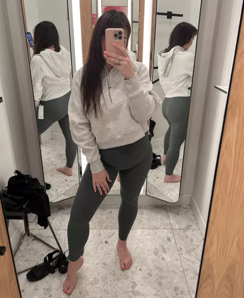 Bought the cutest outfit as an early birthday gift to myself!