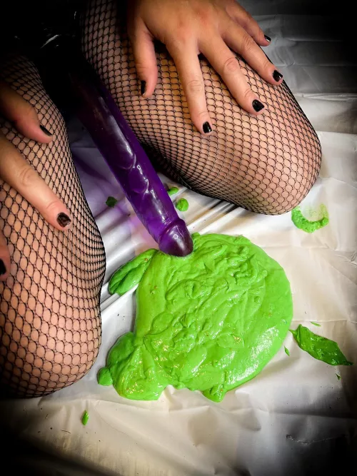 Dip & Lick 💚👅💦 Are you ready for it?