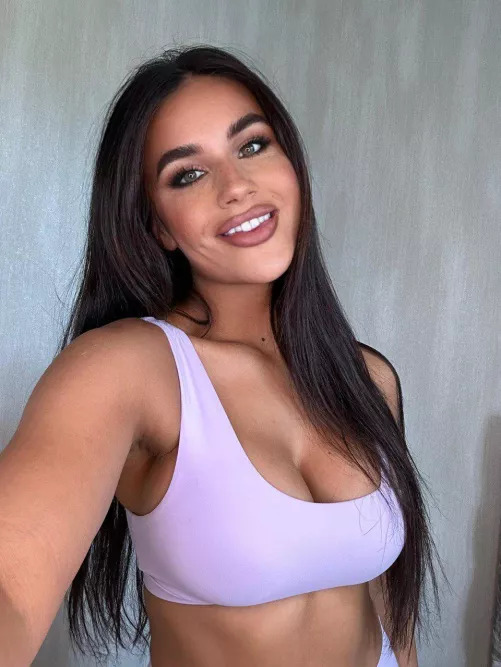 Does my crop top bring out my best features?