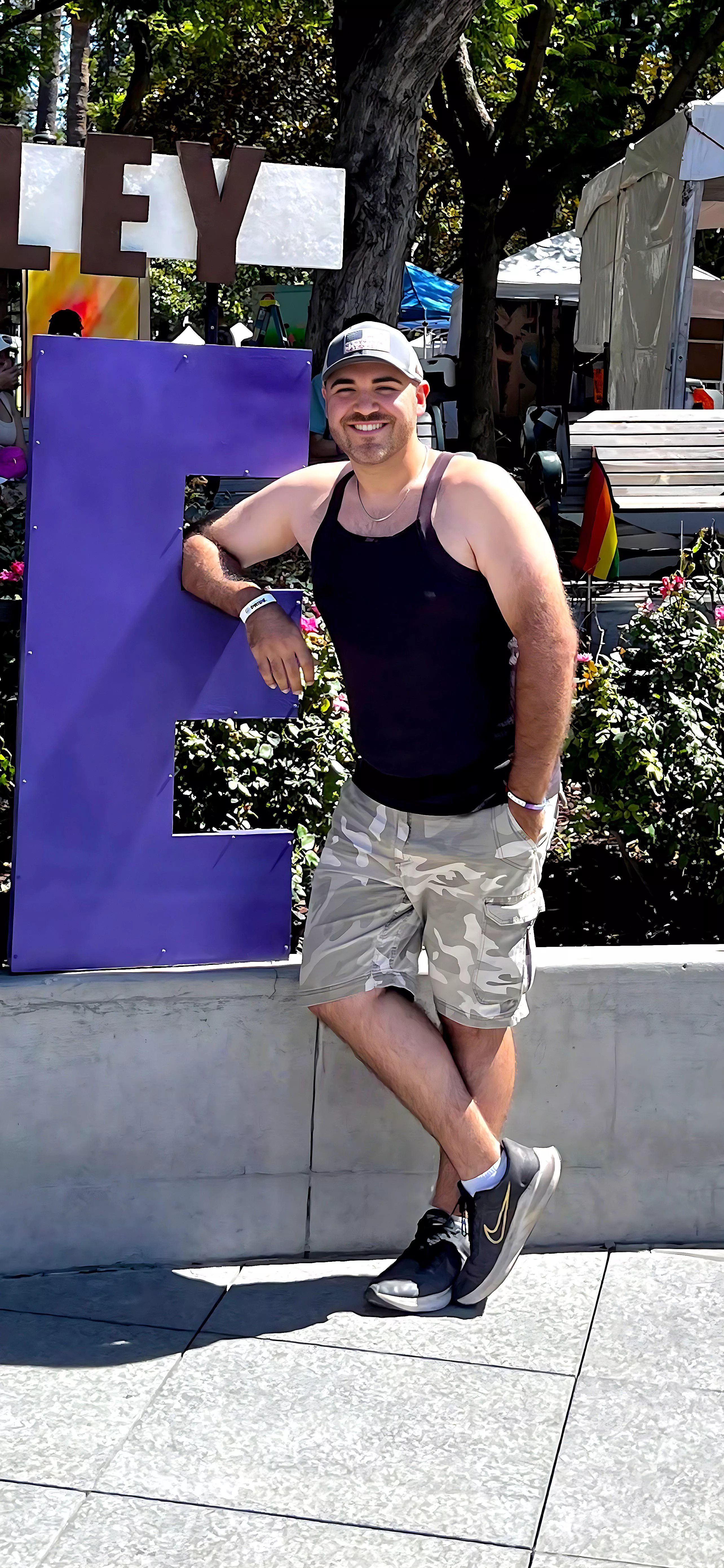 Excuse the bad tan line.. SJ pride was still fun 😊